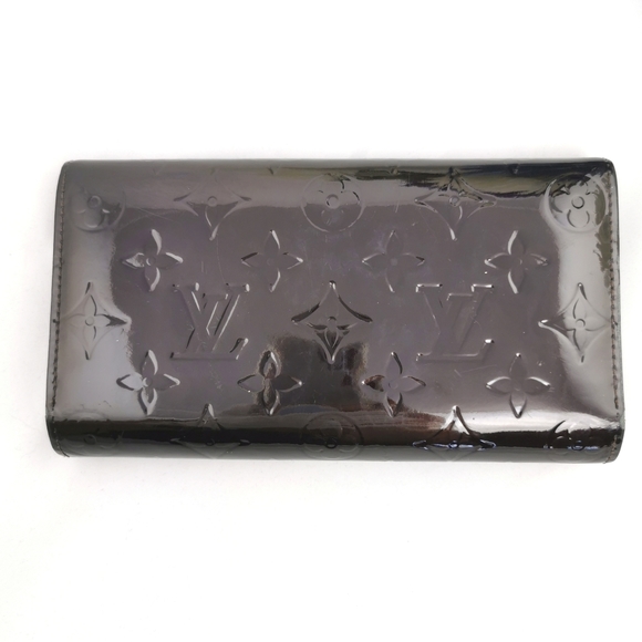 Louis Vuitton Vernis Wallet - Picture 3 of 16